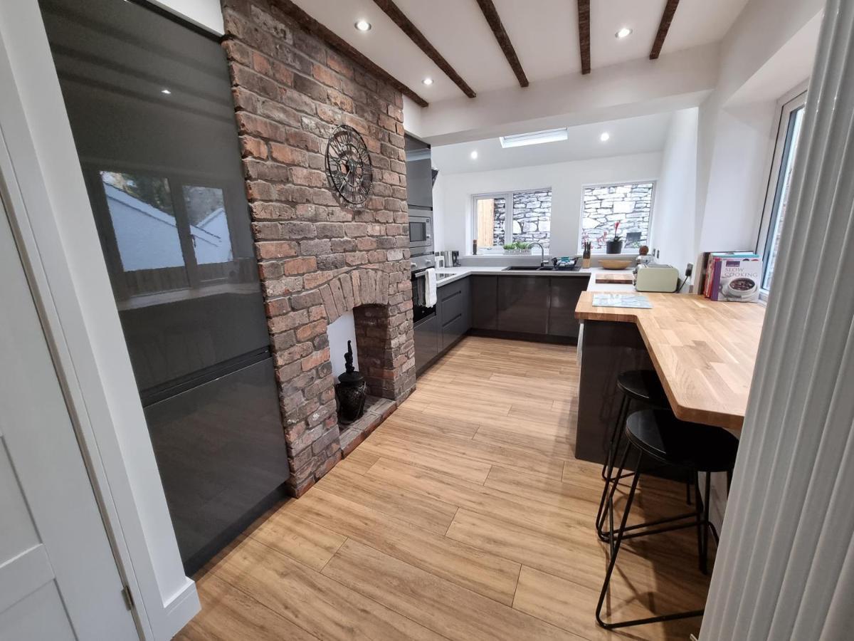 Hill View Villa Abertillery Exteriör bild