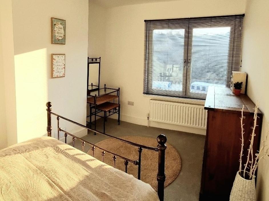 Hill View Villa Abertillery Exteriör bild
